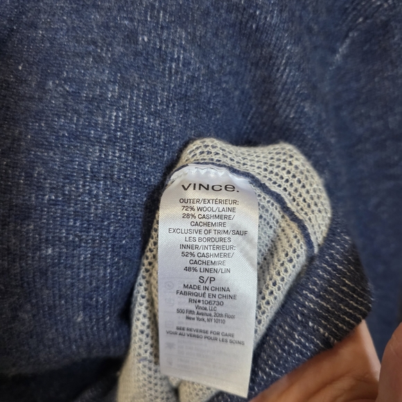 Vince Cashmere Blend Turtleneck - Picture 4 of 4